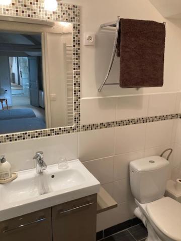 Chambres D'Hotes Rue Du Poids بورغيل المظهر الخارجي الصورة